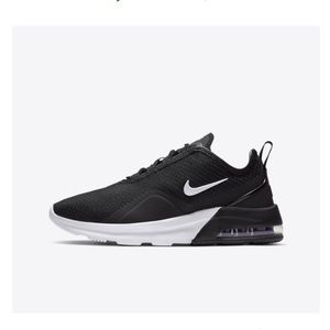 Women's Nike Air Max Motion 2 Shoes
